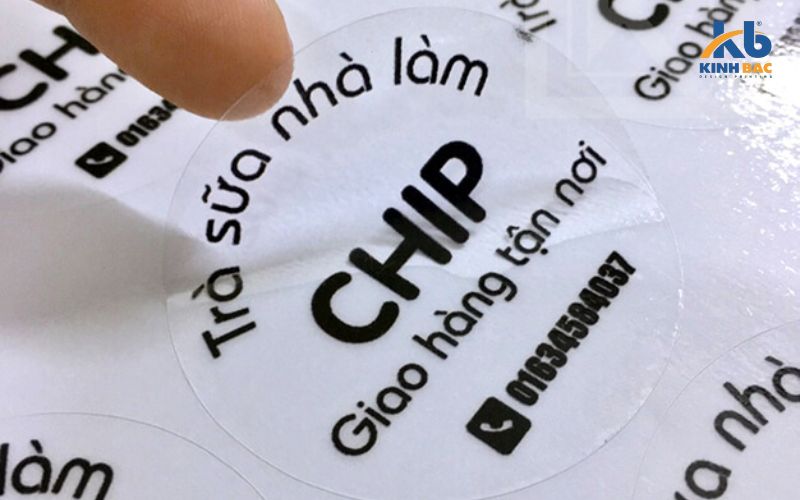 Tem decal nhựa đã hoàn thiện tại Xưởng in nhanh Bách Vượng