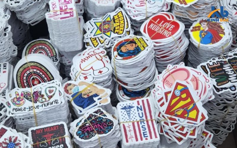 Mẫu sticker in nhanh giá rẻ theo yêu cầu